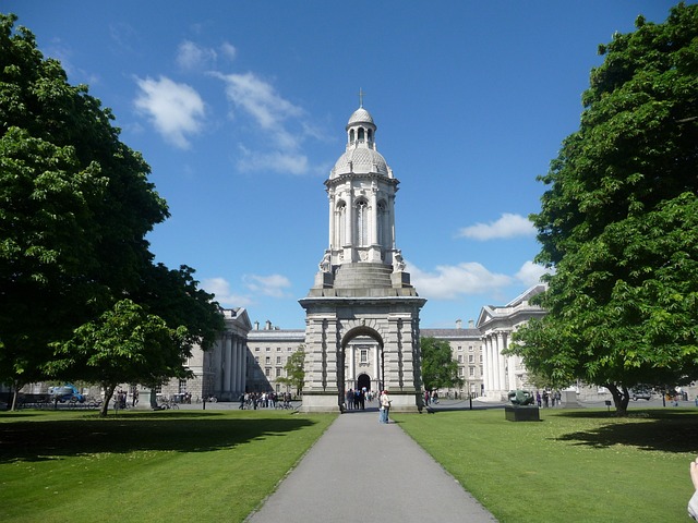 Dublin Ireland Trinity College tour